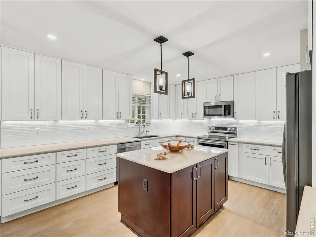 1805 Agate Court Loveland CO 80538