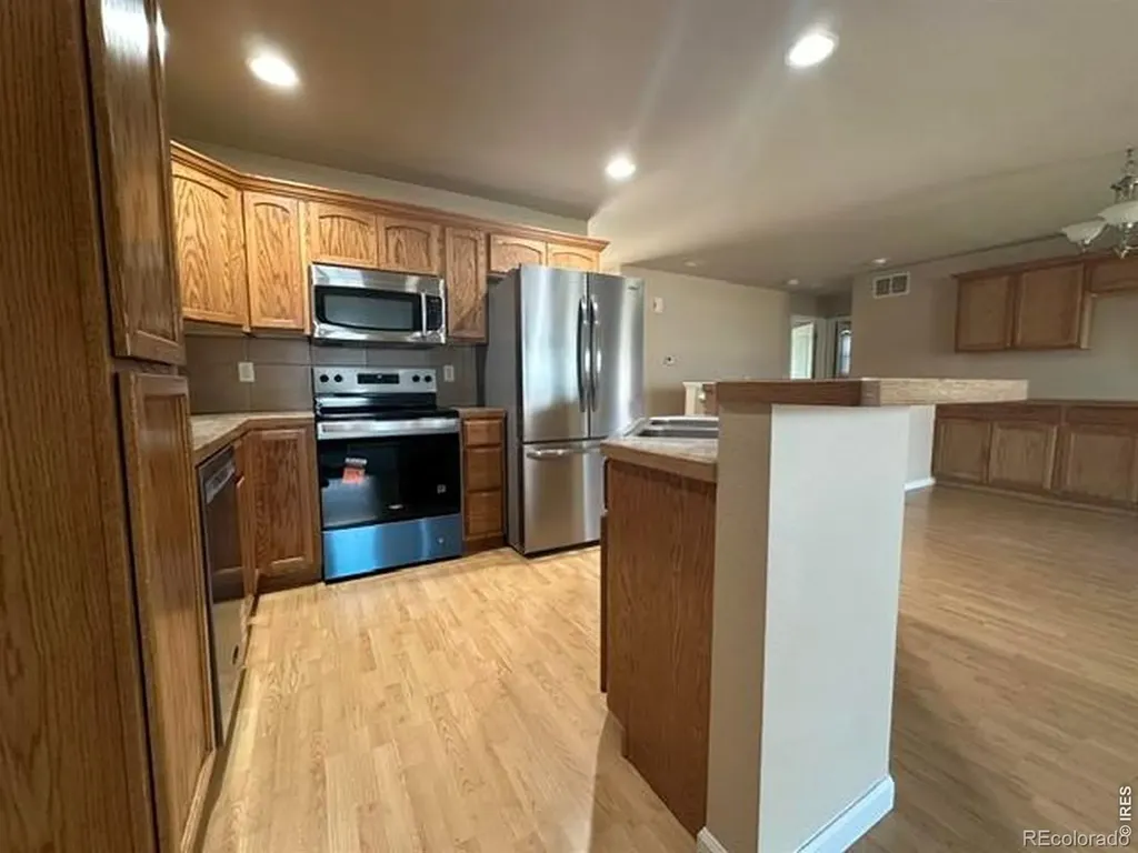 417 Settler Way Johnstown CO 80534