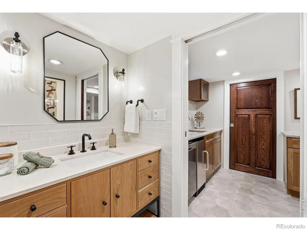 309 S High Street Denver CO 80209