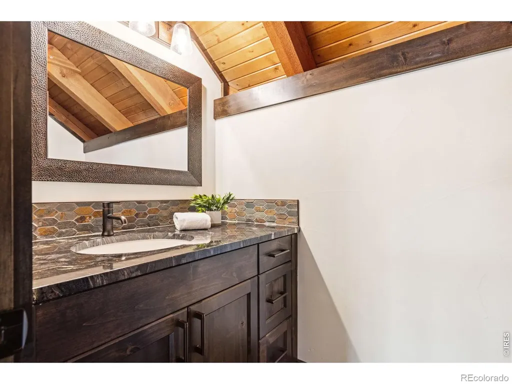 11881 W County Road 74e Livermore CO 80536