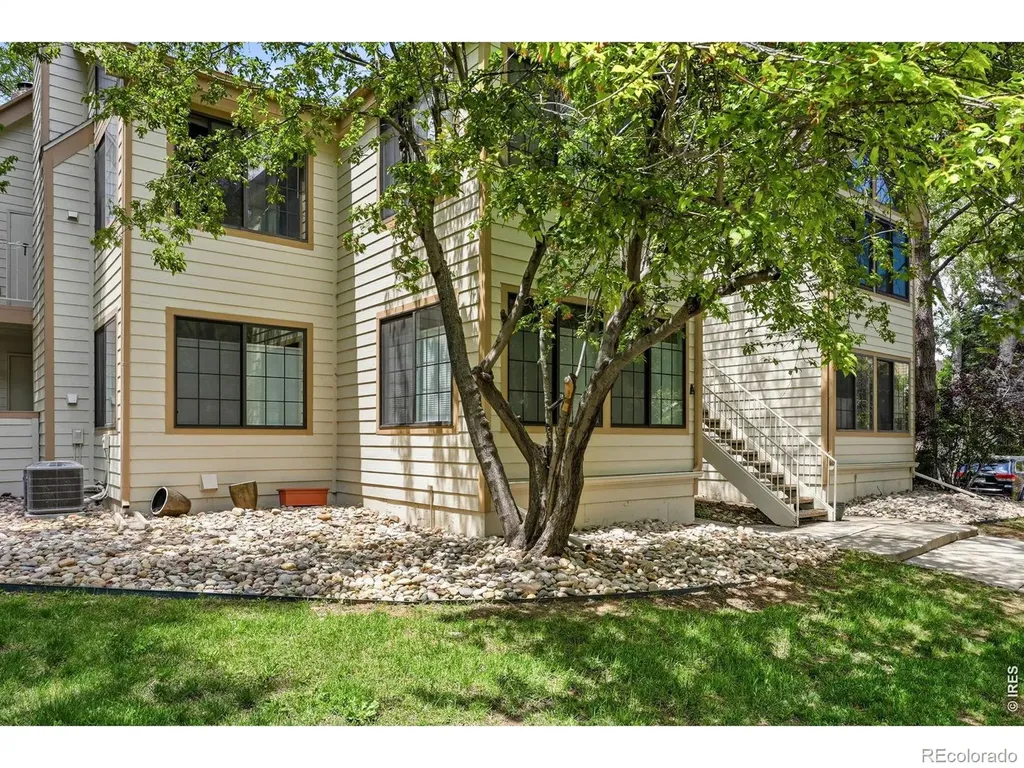 4827 White Rock 6-a Circle Boulder CO 80301