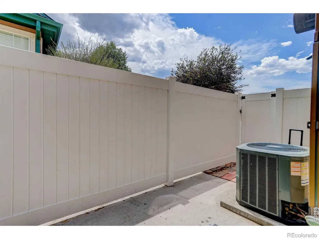 15202 E Batavia Place Aurora CO 80011