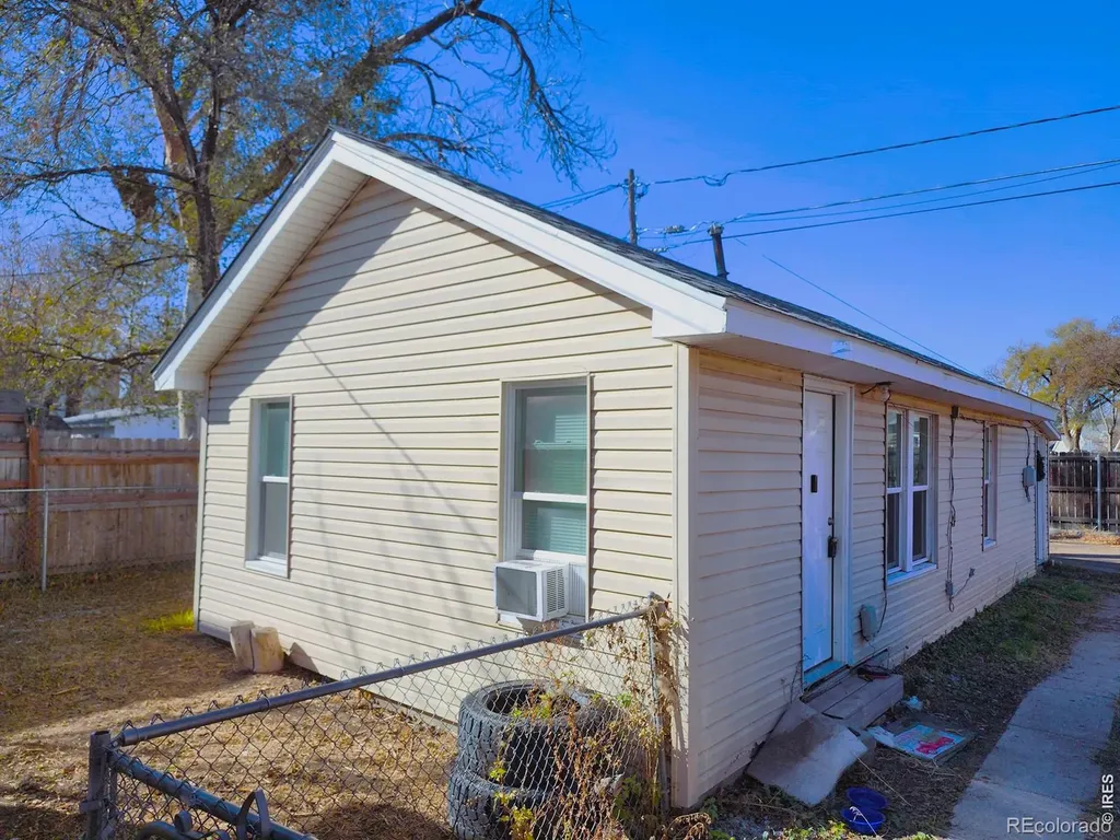424 S 2nd Street Sterling CO 80751