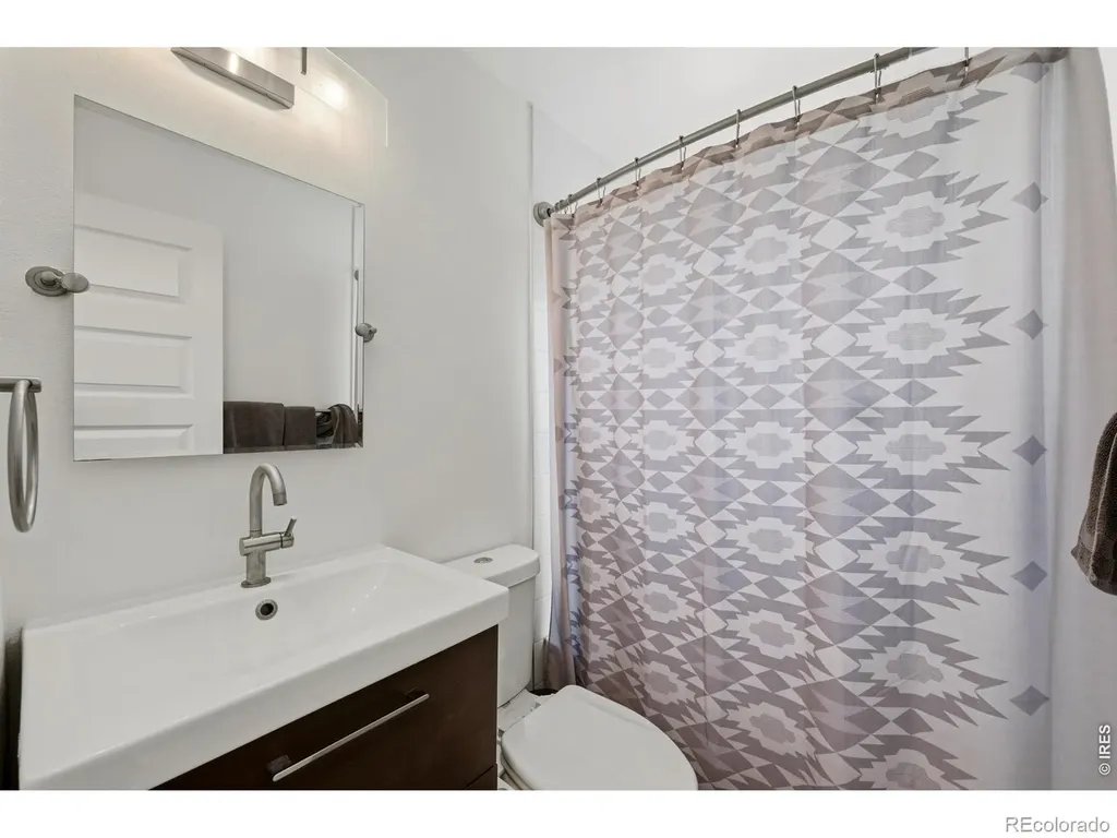 5151 E Thrill Place Denver CO 80207