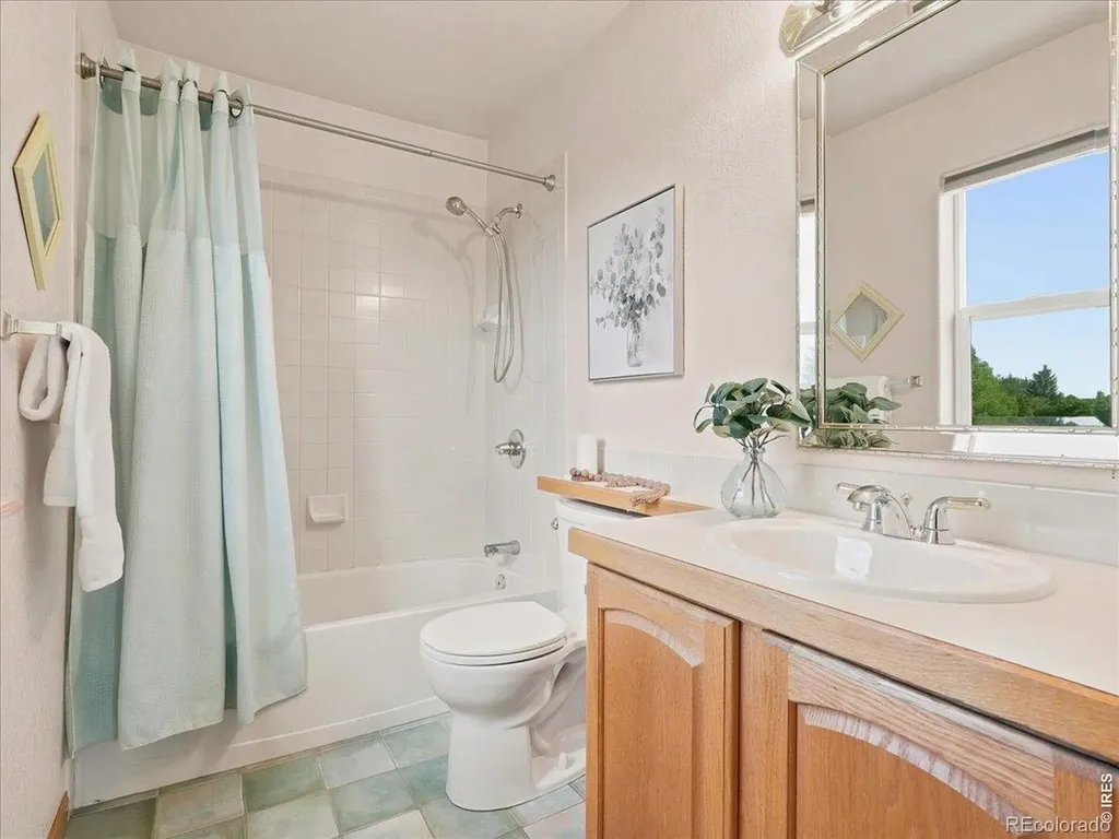 1669 Brown Court Longmont CO 80503