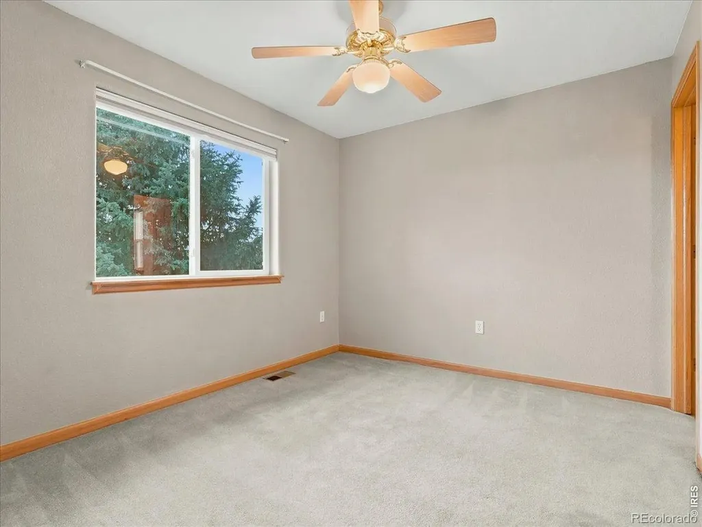 1669 Brown Court Longmont CO 80503