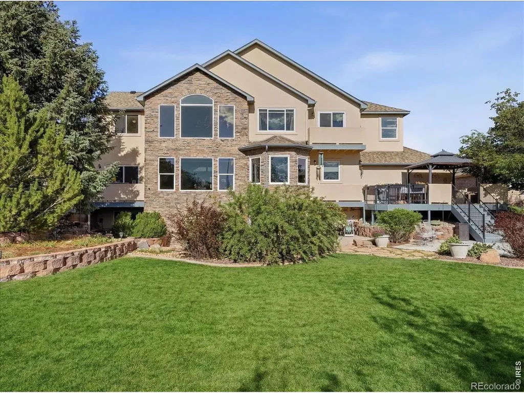 1669 Brown Court Longmont CO 80503