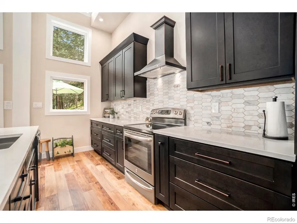 148 Big Pine Lane Drake CO 80515