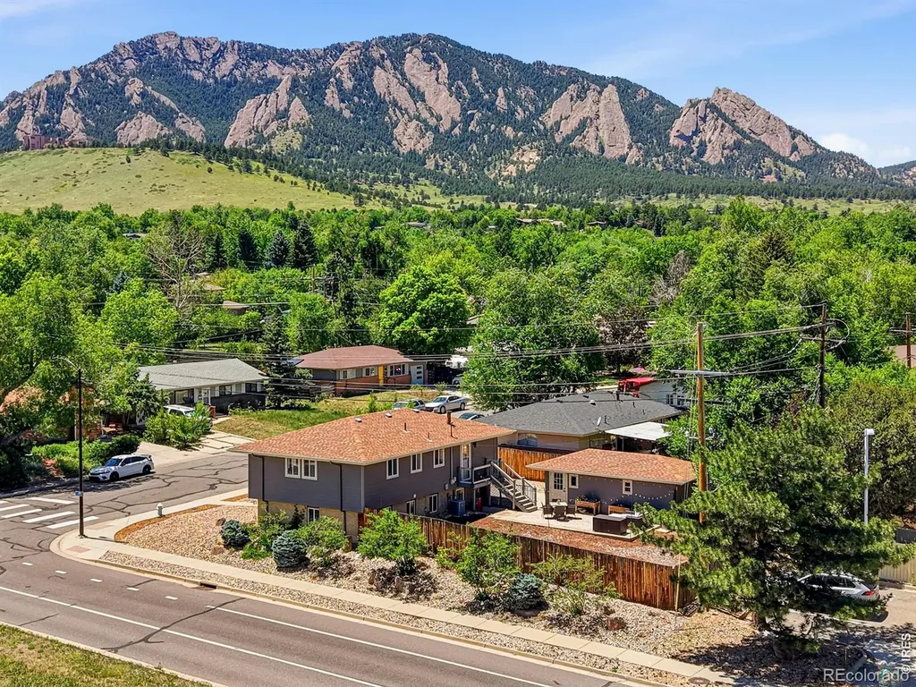 720 Gillaspie Drive Boulder CO 80305
