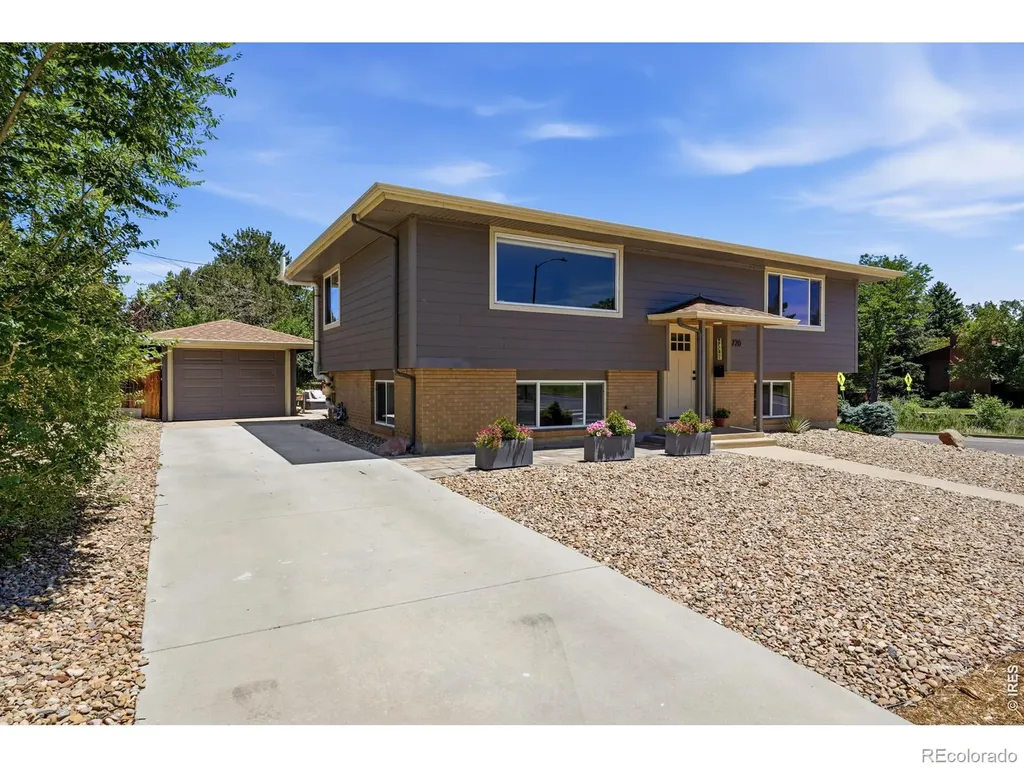 720 Gillaspie Drive Boulder CO 80305