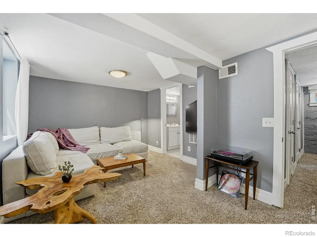 1866 S Lincoln Street Denver CO 80210