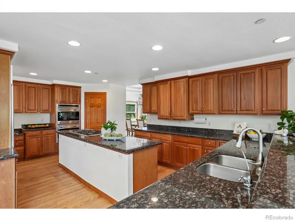 7688 Crestview Drive Niwot CO 80504