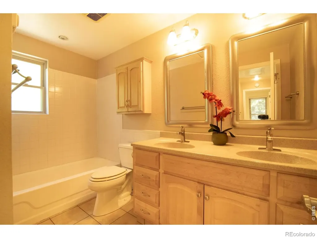 4220 Greenbriar Boulevard Boulder CO 80305