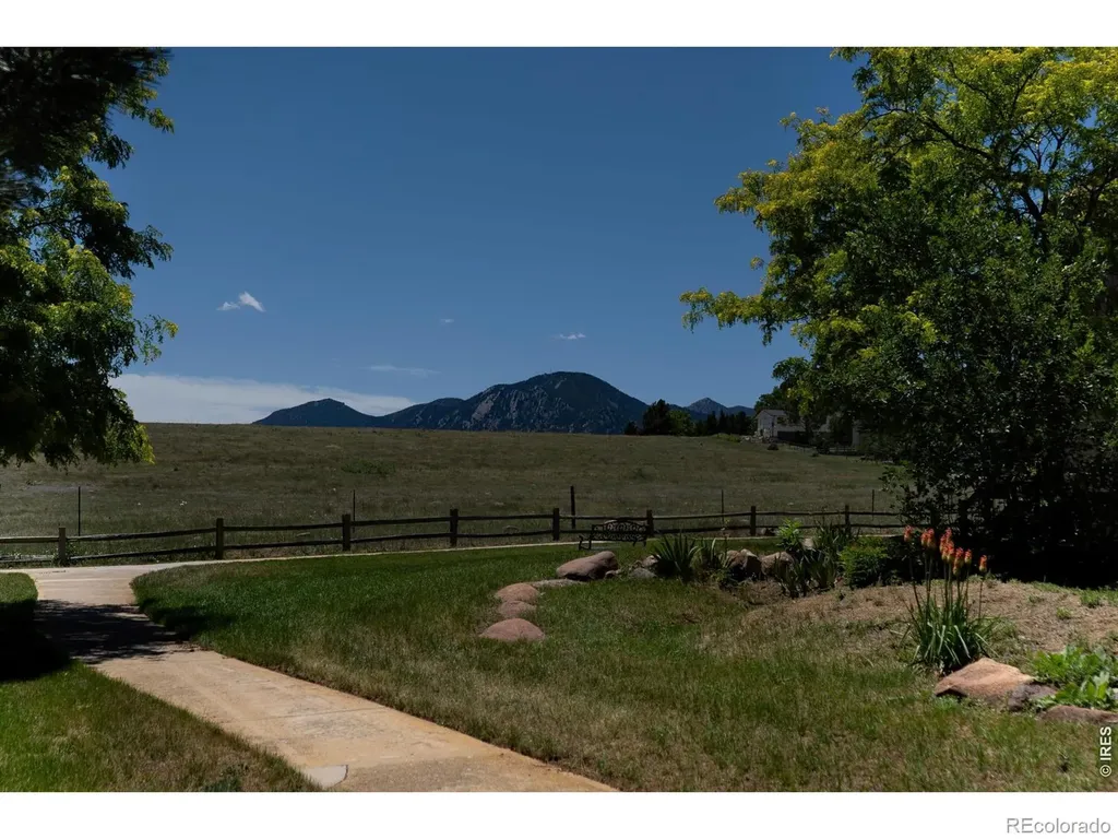4220 Greenbriar Boulevard Boulder CO 80305