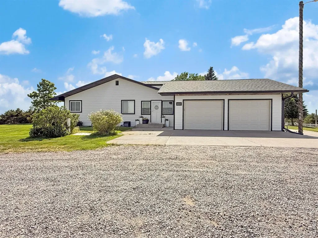 43331 County Road 16 Holyoke CO 80734
