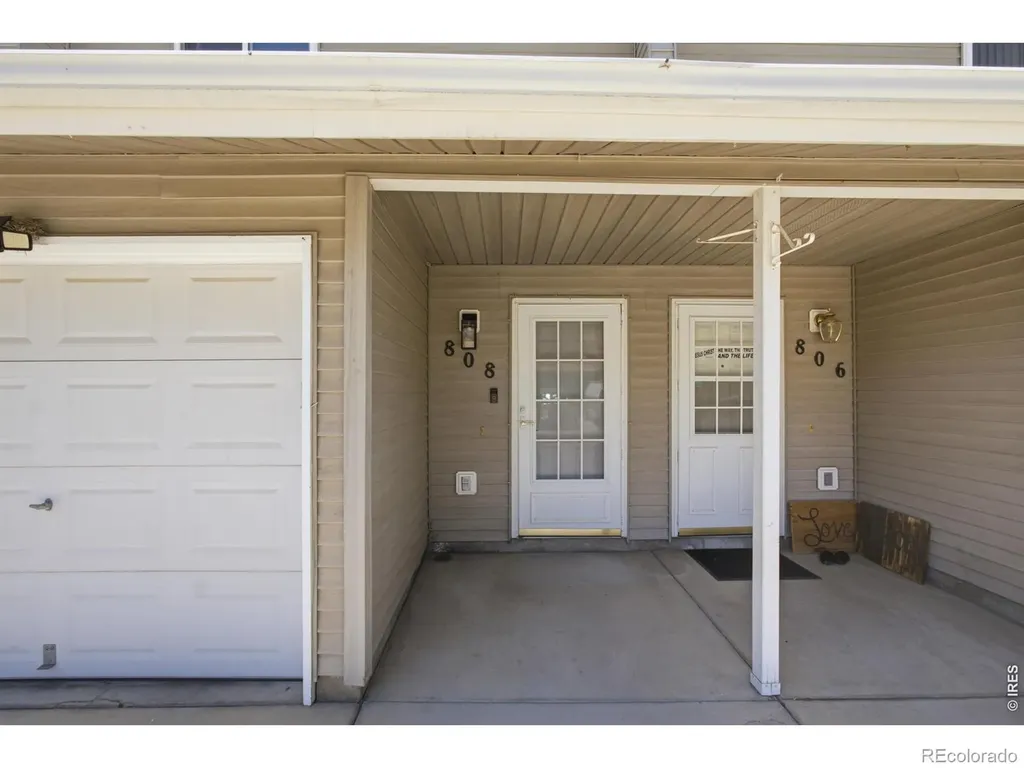808 Gabriel Court Dacono CO 80514