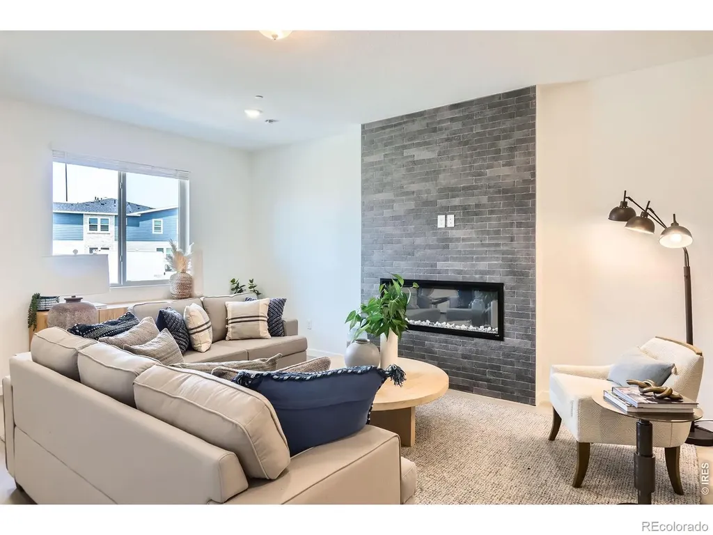 2844 Bear Springs Circle Longmont CO 80503