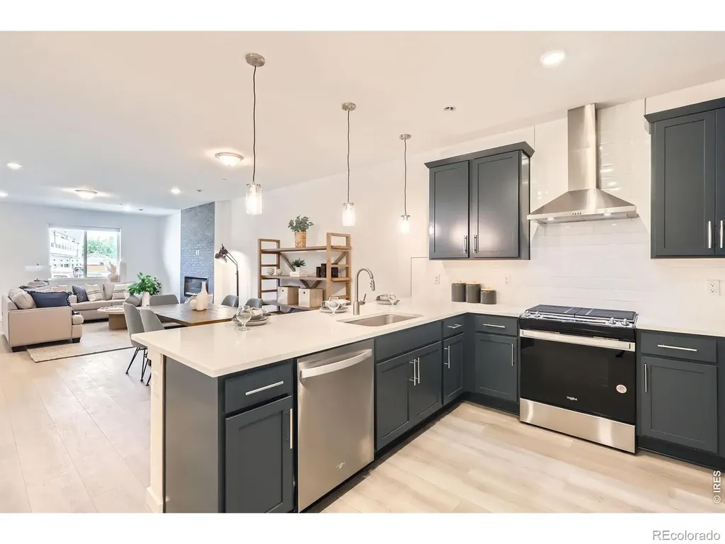 2844 Bear Springs Circle Longmont CO 80503