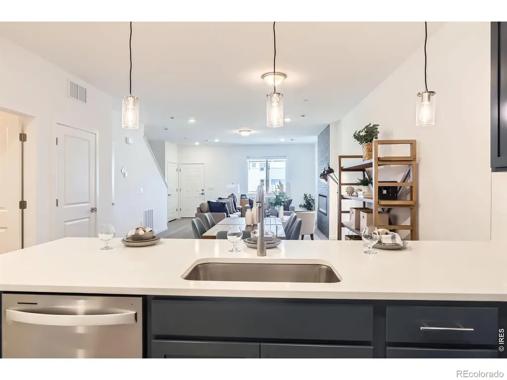 2844 Bear Springs Circle Longmont CO 80503