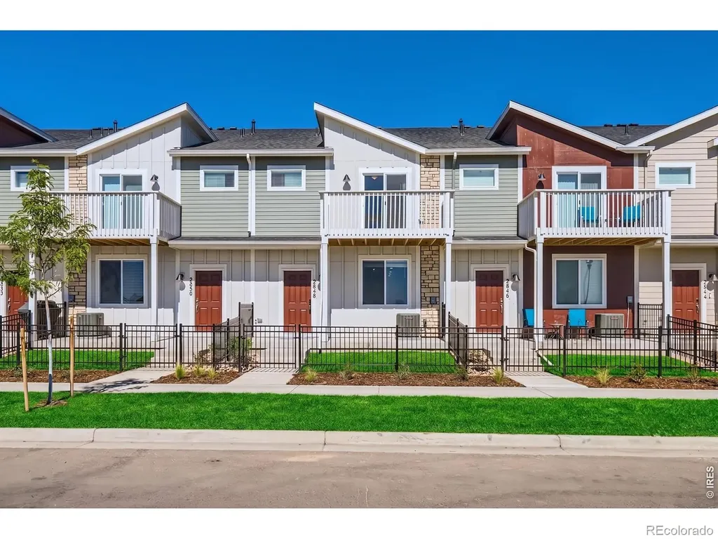 2844 Bear Springs Circle Longmont CO 80503