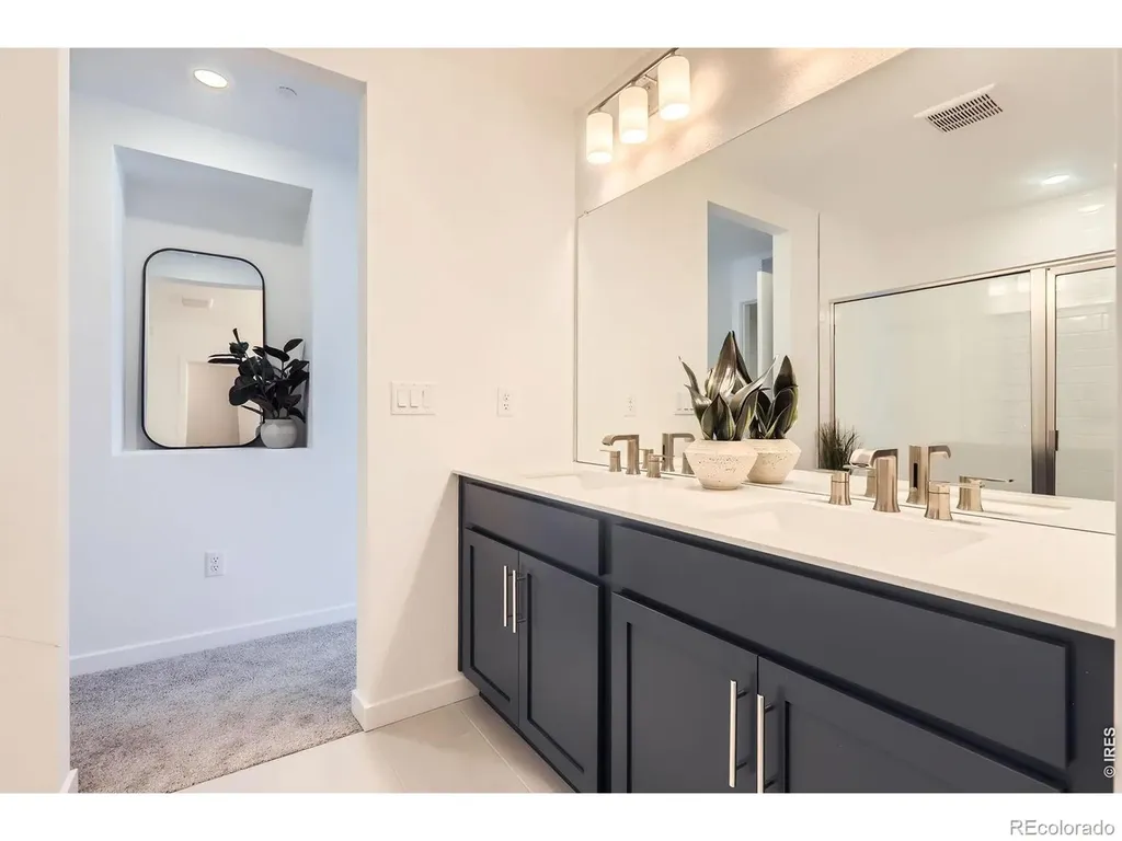 2844 Bear Springs Circle Longmont CO 80503
