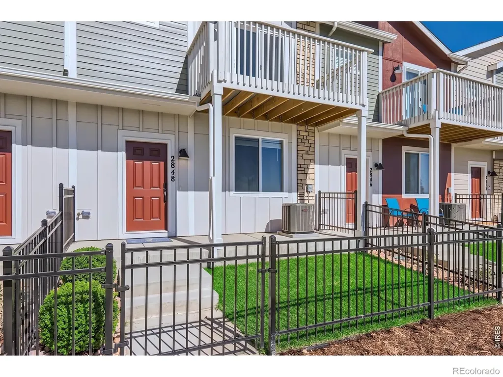 2844 Bear Springs Circle Longmont CO 80503