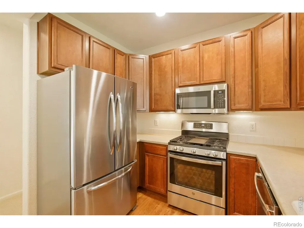 2215 Watersong Circle Longmont CO 80504