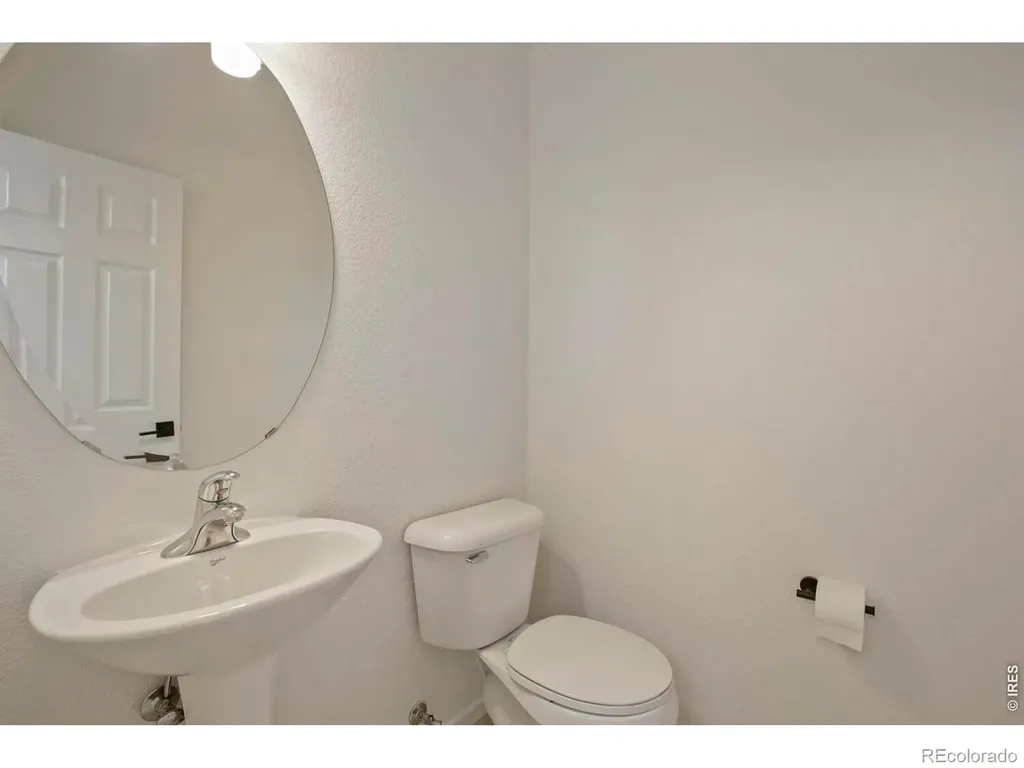 2215 Watersong Circle Longmont CO 80504