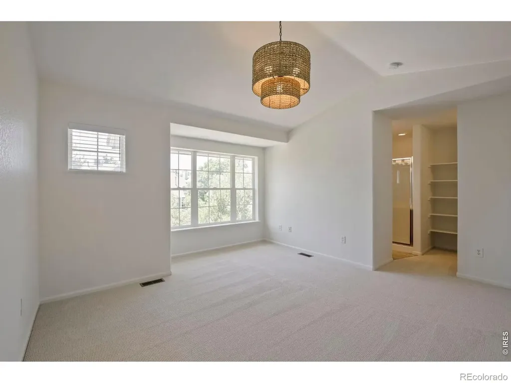2215 Watersong Circle Longmont CO 80504