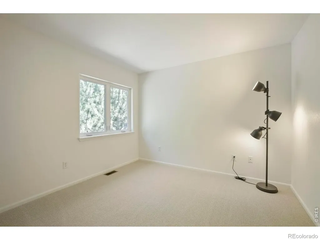 2215 Watersong Circle Longmont CO 80504