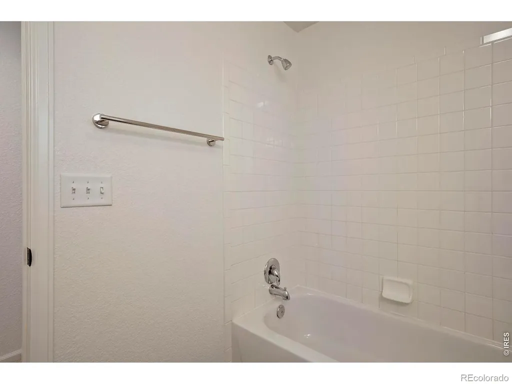 2215 Watersong Circle Longmont CO 80504