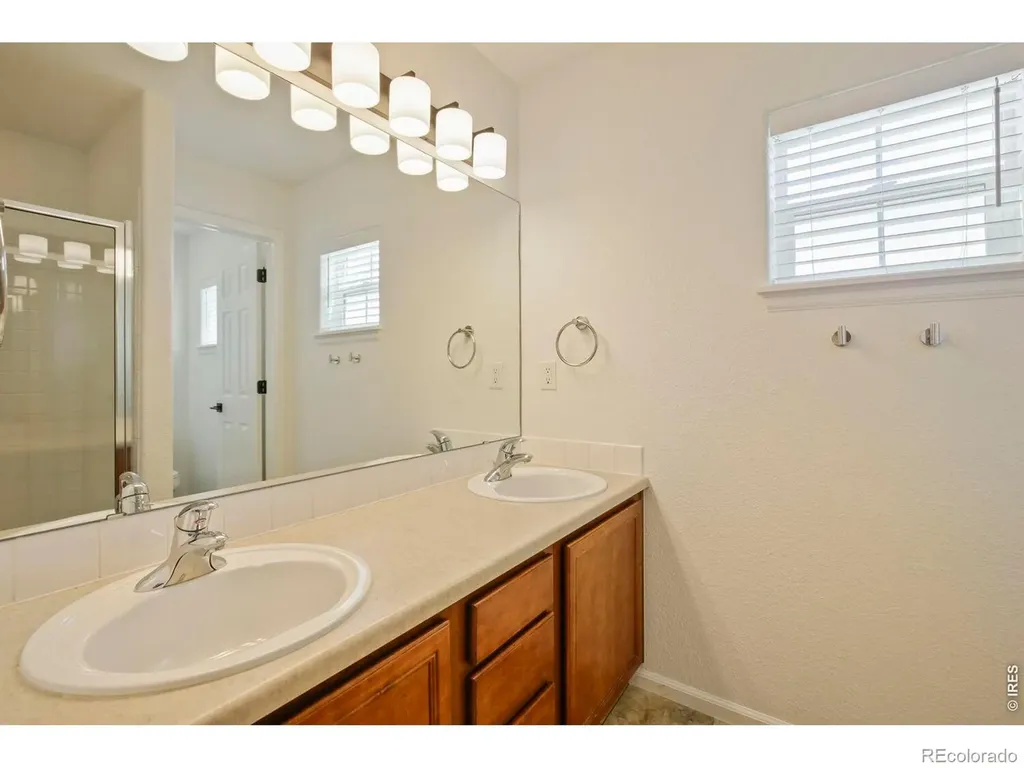 2215 Watersong Circle Longmont CO 80504