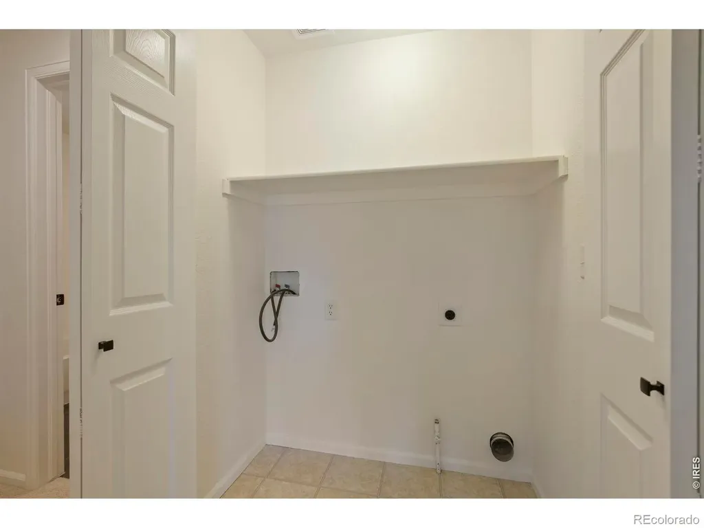 2215 Watersong Circle Longmont CO 80504