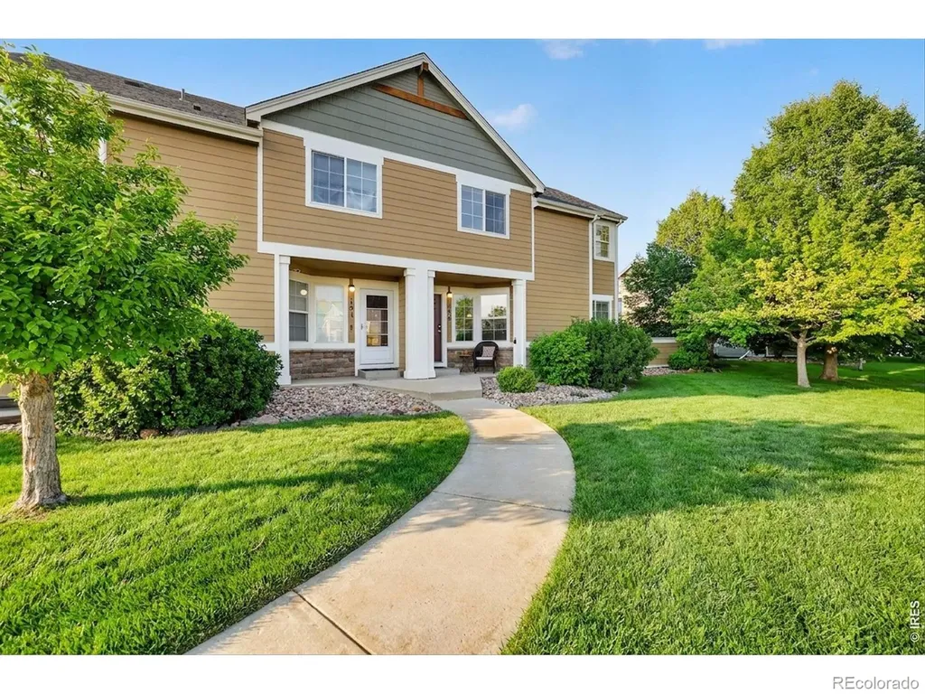 805 Summer Hawk Drive Longmont CO 80504