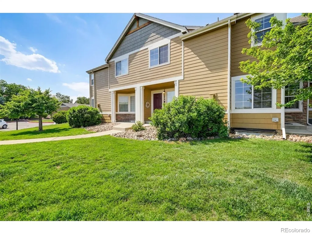 805 Summer Hawk Drive Longmont CO 80504