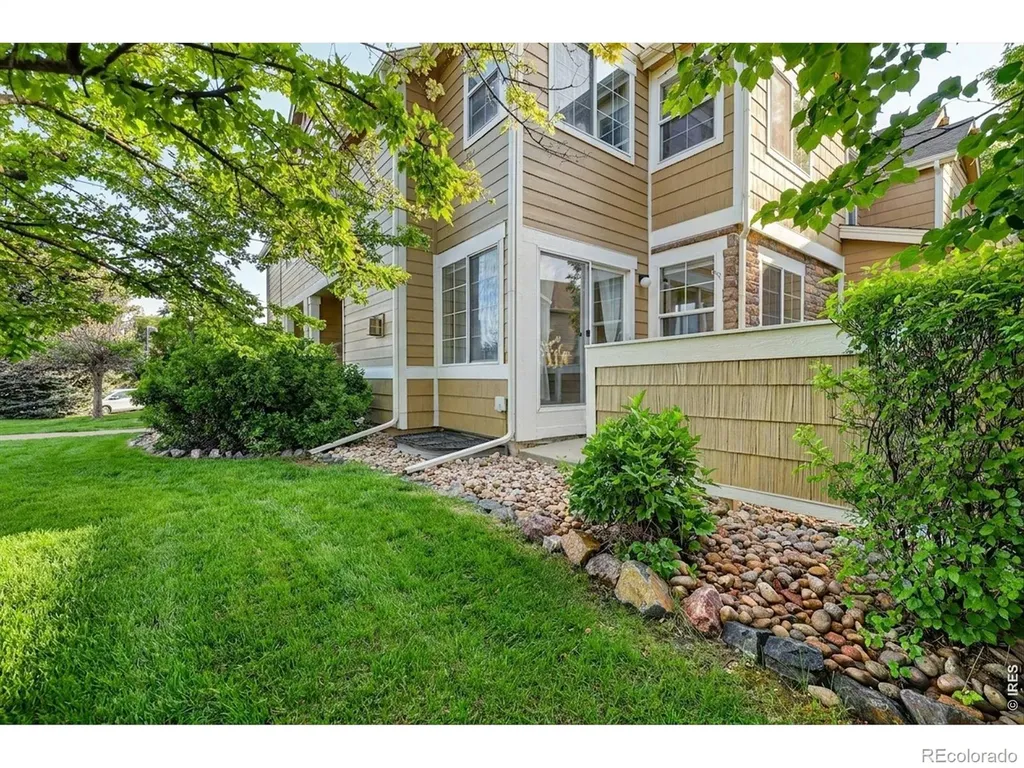 805 Summer Hawk Drive Longmont CO 80504