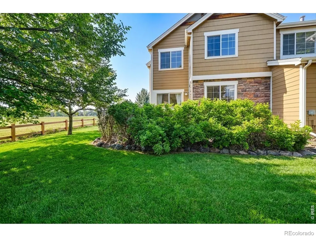 805 Summer Hawk Drive Longmont CO 80504