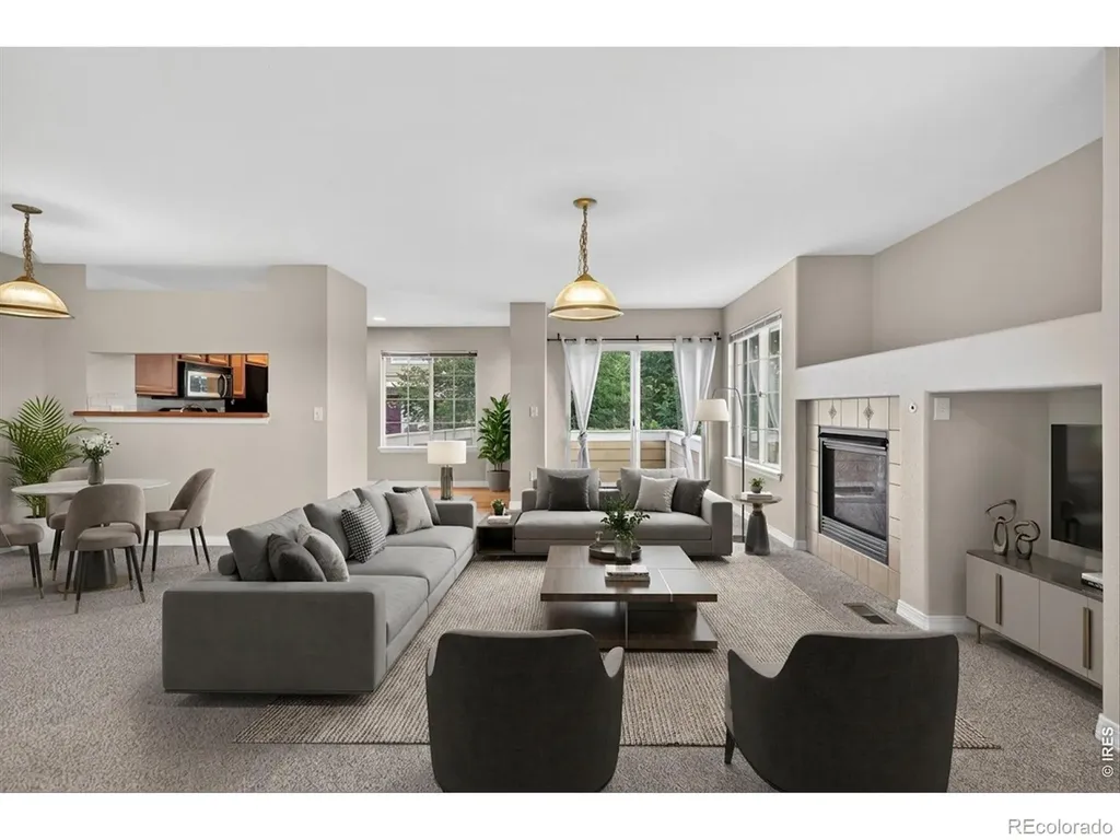 805 Summer Hawk Drive Longmont CO 80504