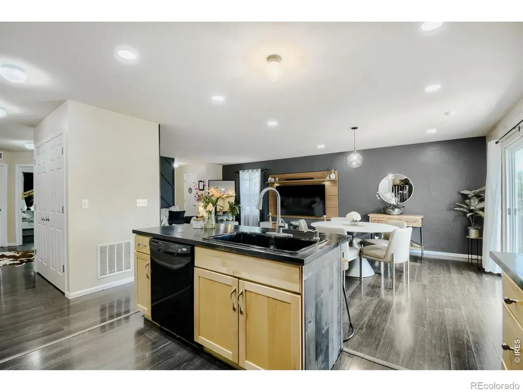 260 Lonewolf Drive Brighton CO 80603