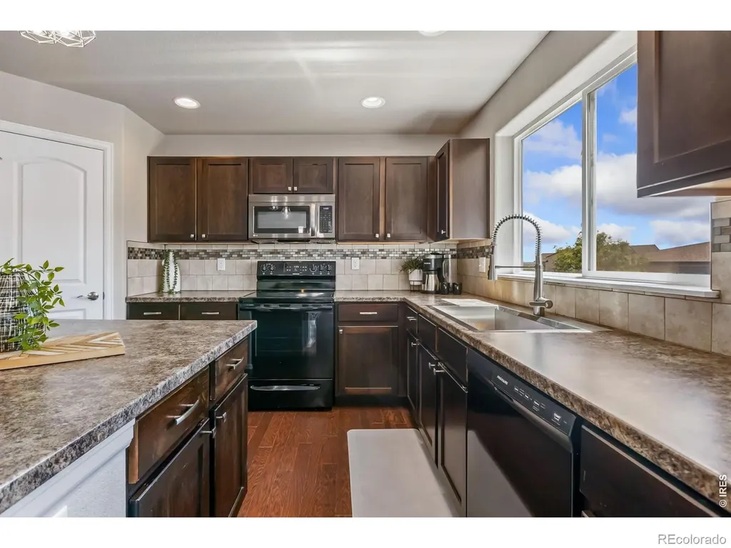 1631 Country Sun Court Windsor CO 80550