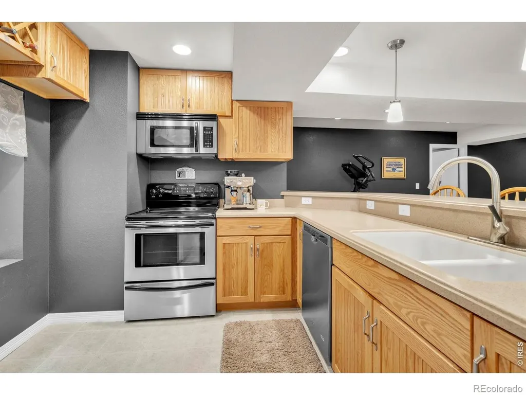 1590 Snowy Owl Drive Broomfield CO 80020