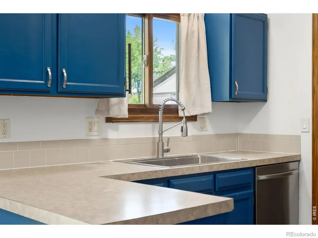 3281 Mcintosh Court Loveland CO 80538