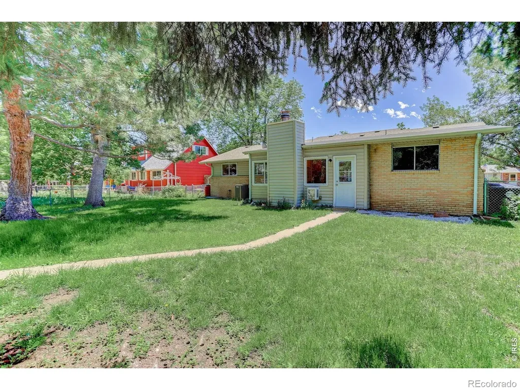 1089 S Coffman Street Longmont CO 80501