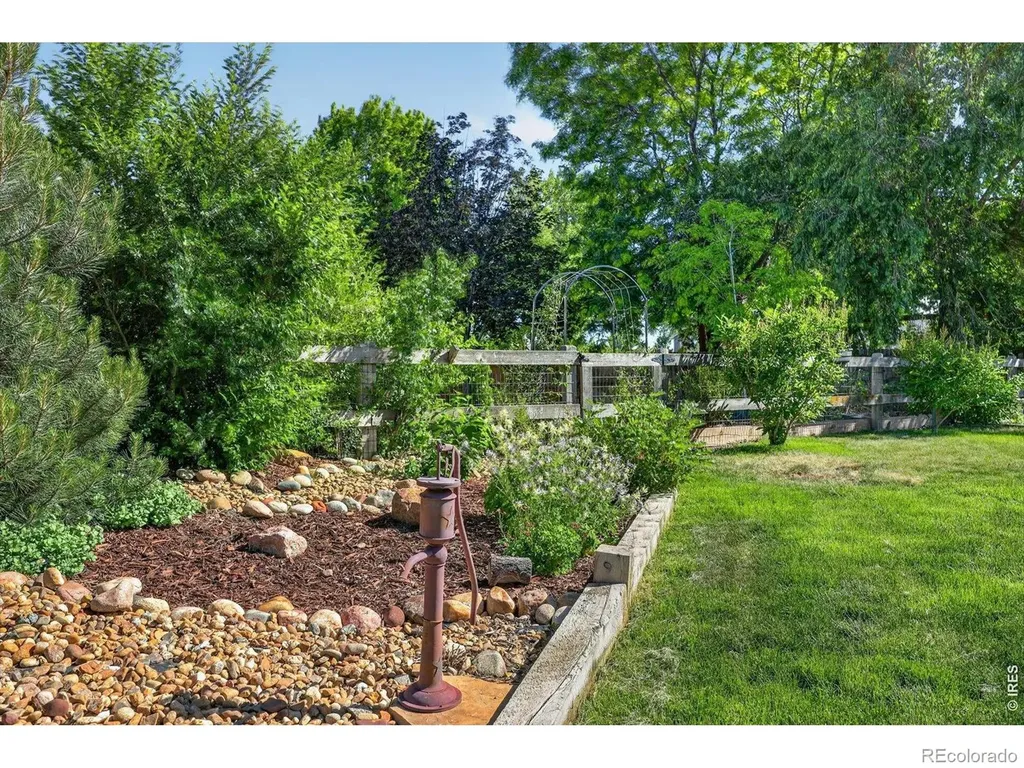 6150 Utica Court Firestone CO 80504