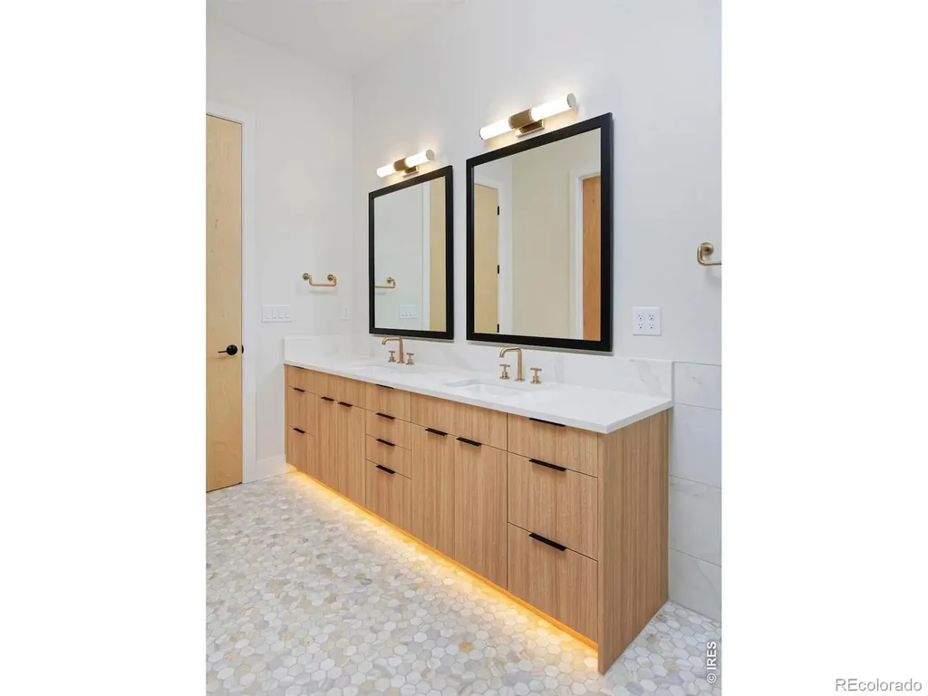 2298 Star Hill Street Longmont CO 80503