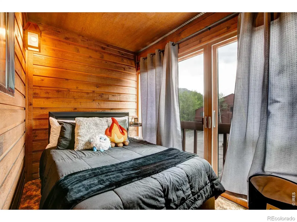1050 S Saint Vrain Avenue Estes Park CO 80517