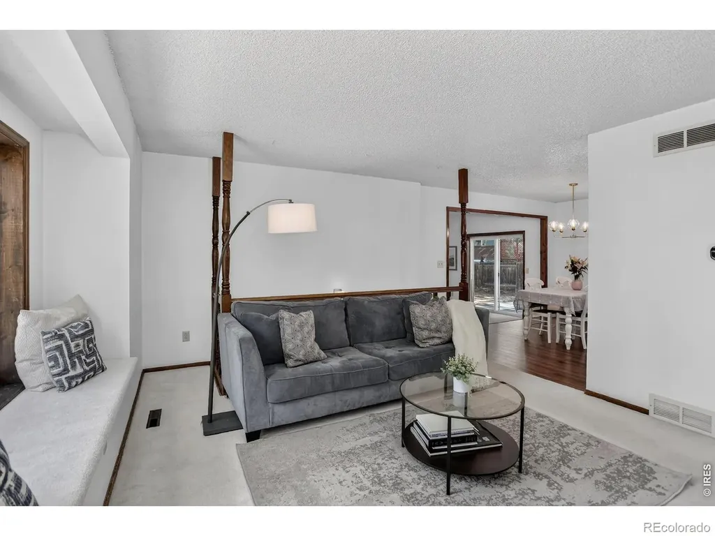 1611 Gifford Drive Longmont CO 80501