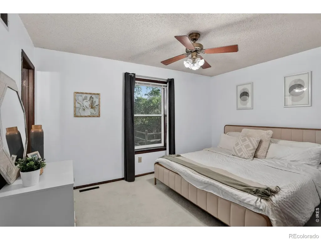 1611 Gifford Drive Longmont CO 80501