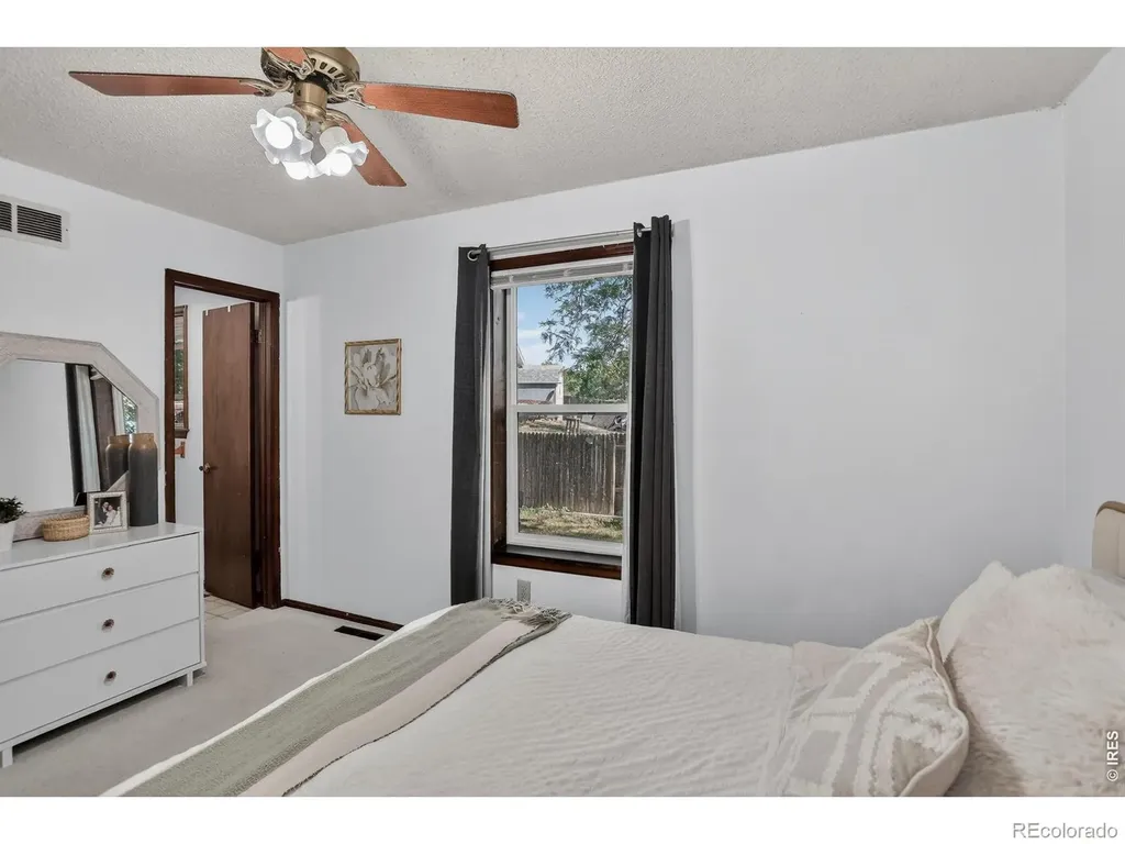 1611 Gifford Drive Longmont CO 80501
