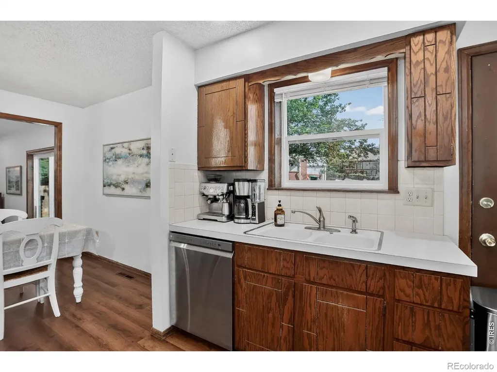 1611 Gifford Drive Longmont CO 80501